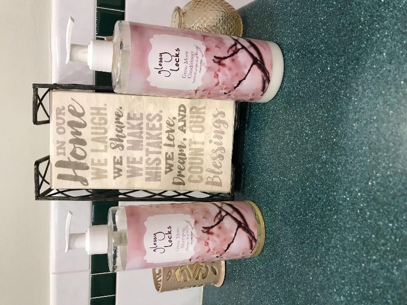 Glossy Locks Grow More Shampoo - Customer Photo From Donna M.